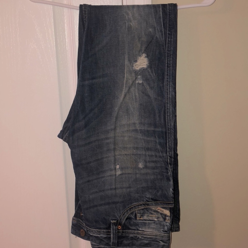 Distressed Blue Jeans 29x32
